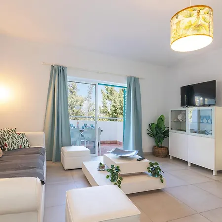 Апартаменты Blue Escape - Prainha,